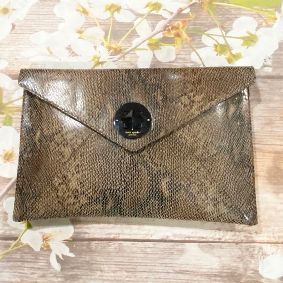 kate spade Handbags - Kate Spade Clutch